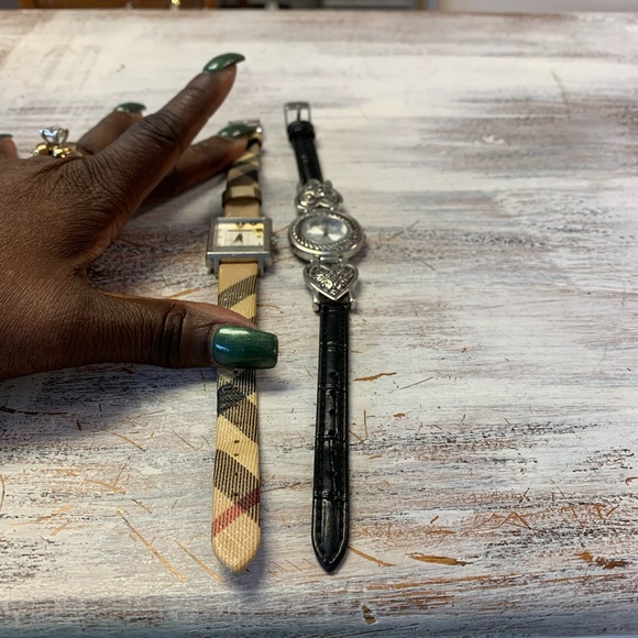 Burberry watch - Picture 6 of 7